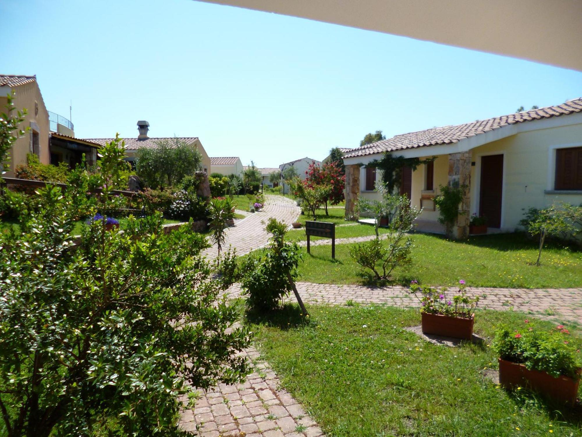 Hotel Cala Mirto Budoni Exterior foto