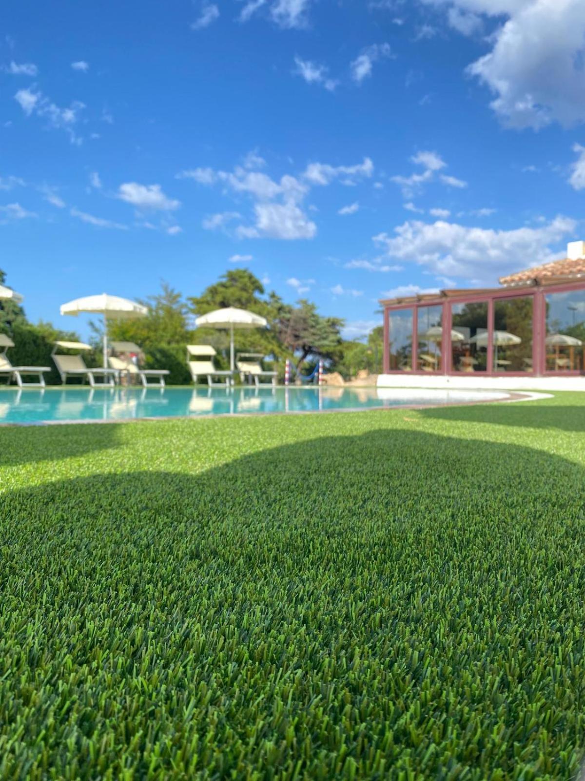 Hotel Cala Mirto Budoni Exterior foto